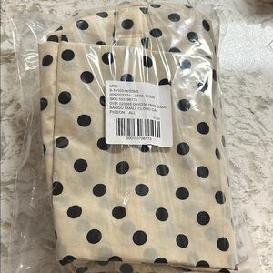 Baggu Small Cloud Carry-On Cream + Black Polka Dot (NWT)